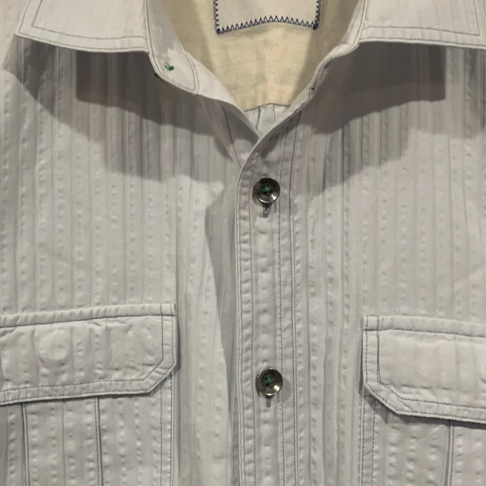A3️⃣ Tommy Bahama Casual Button Down Shirt Lg - Picture 3 of 9